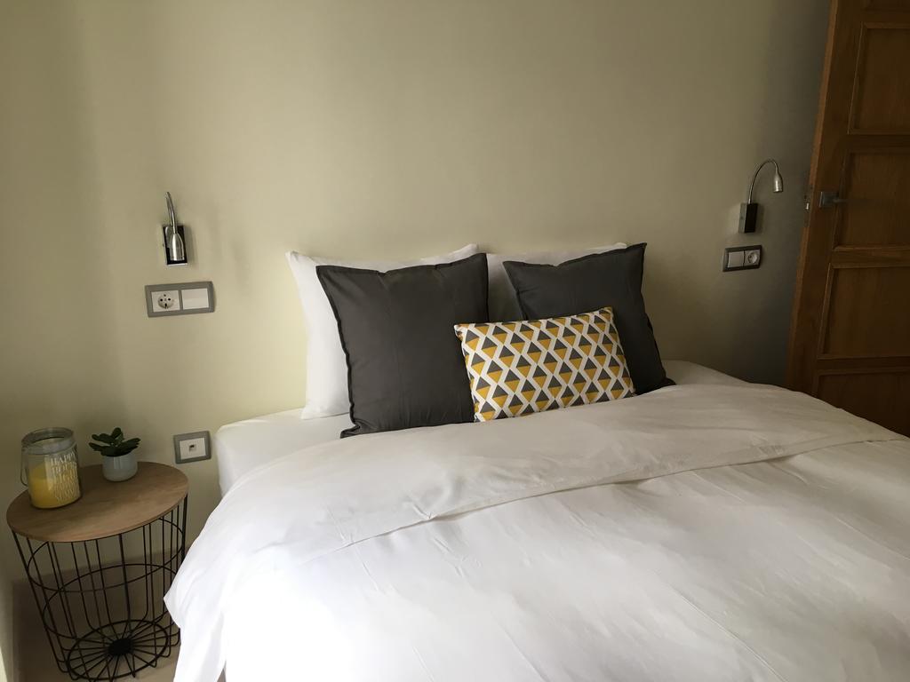 1E Azofaifo St Apartment Sevilla Eksteriør billede