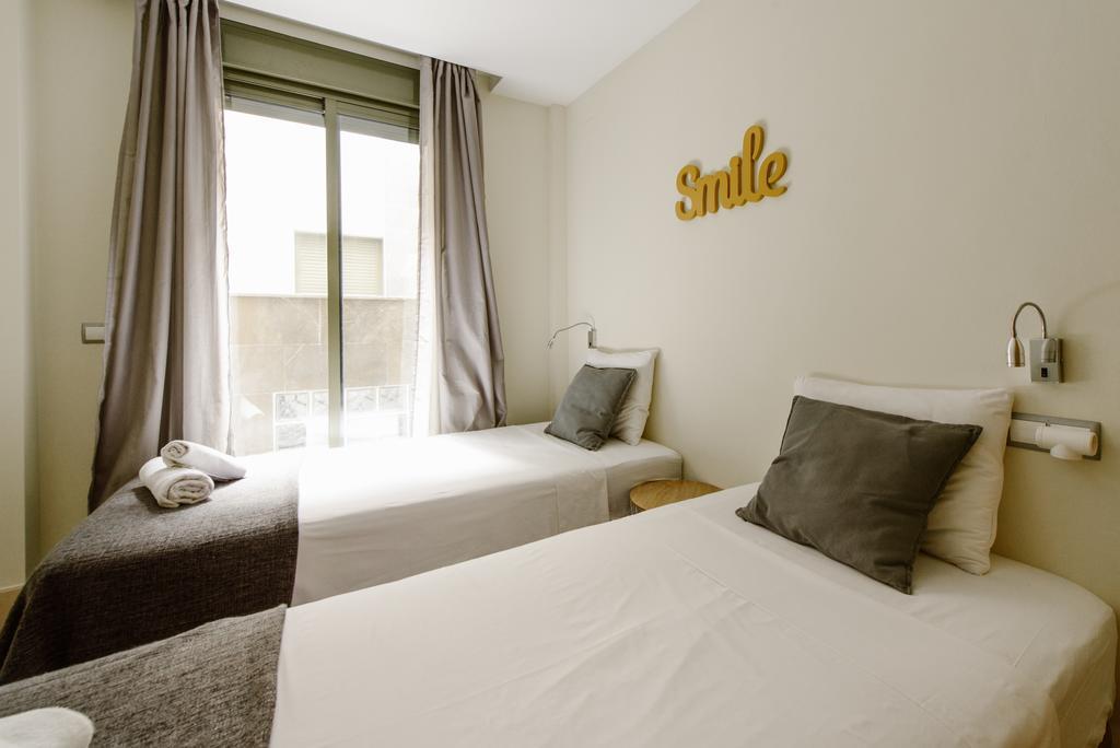 1E Azofaifo St Apartment Sevilla Eksteriør billede