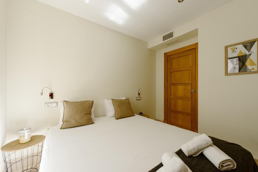 1E Azofaifo St Apartment Sevilla Eksteriør billede