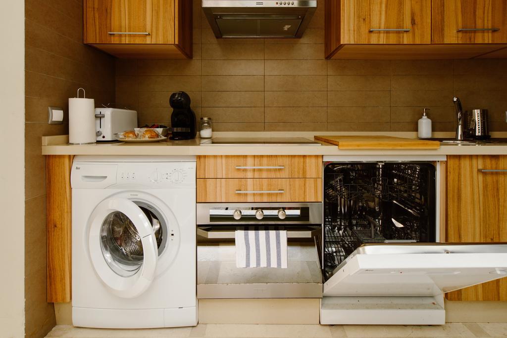 1E Azofaifo St Apartment Sevilla Eksteriør billede