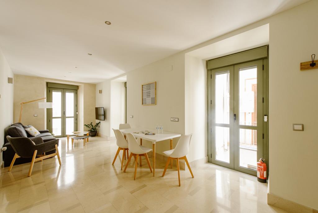 1E Azofaifo St Apartment Sevilla Eksteriør billede